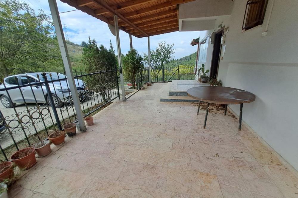 4 DÖNÜM ZEYTİNLİK İÇERİSİNDE SATILIK KAHVALTI SALONU VE BİNASI