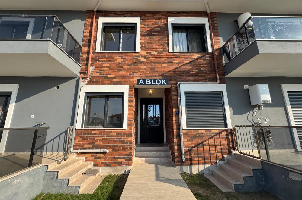 Foça Bağarası İZMA Modern Sitesi'nde 2+1 Satılık Daire