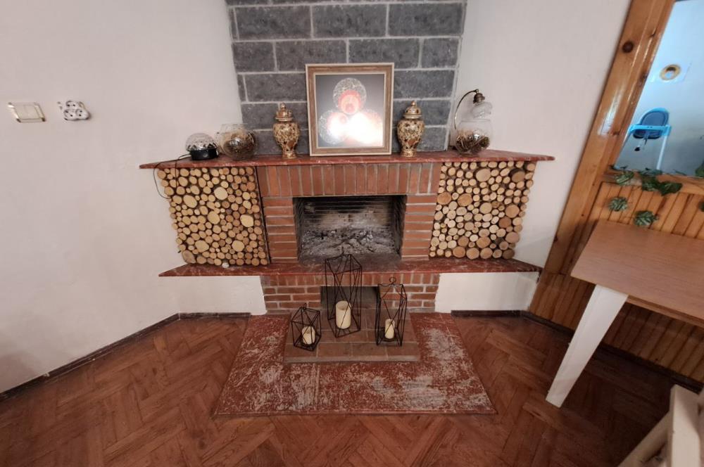 4 DÖNÜM ZEYTİNLİK İÇERİSİNDE SATILIK KAHVALTI SALONU VE BİNASI