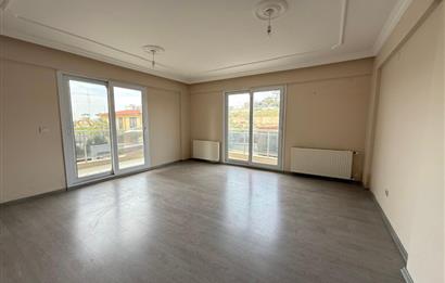 Menemen Gazi Mh.Site içerisinde Yüksek Giriş 3+1 Satılık Daire