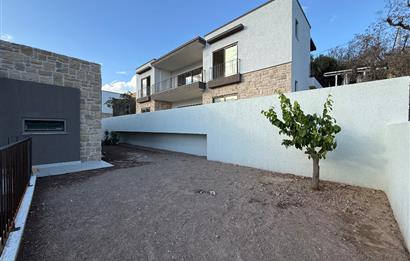 Bodrum Gümüşlük - Magnus Vadi Dereköy Projesinde Müstakil Bahçe Kullanımlı Vadi Manzaralı Satılık Sıfır Daireler