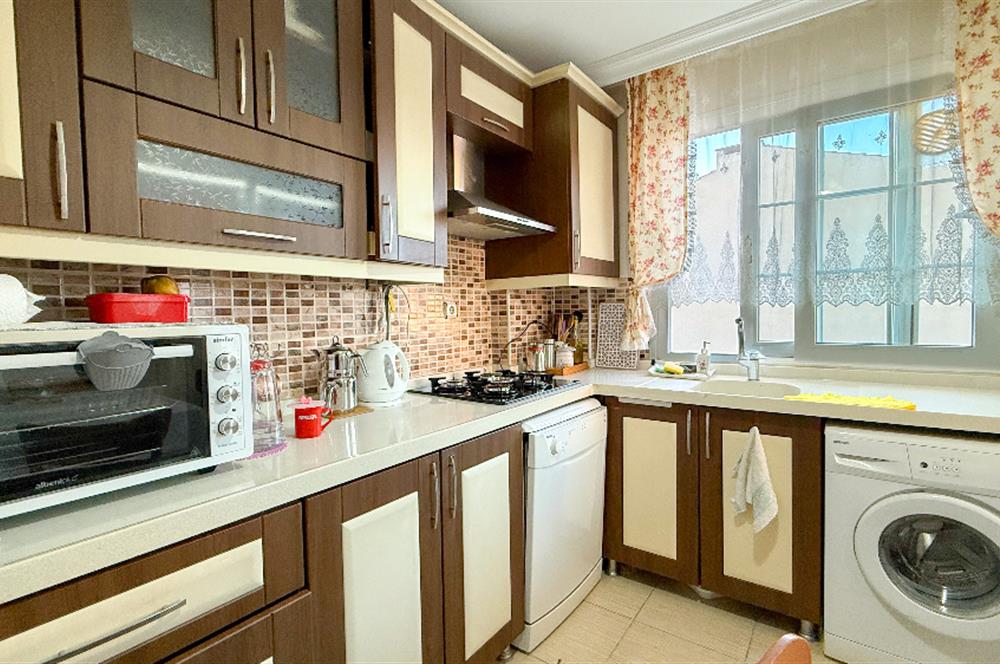 BAL OFİS'TEN PAŞAALANI MAH. 3+1 DAİRE ÇENGEL CAD. 50.M