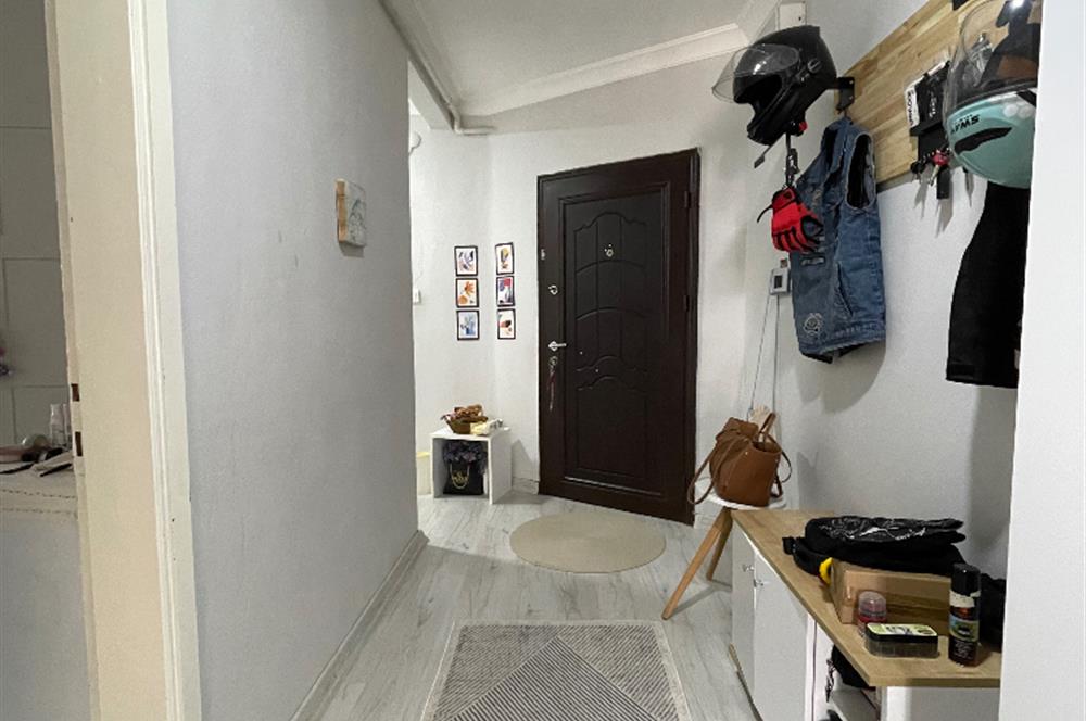 GÜLYOLU SOKAK’TA 2+1 6.KAT TERASLI BAKIMLI DAİRE