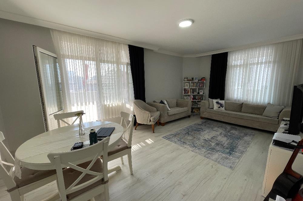 GÜLYOLU SOKAK’TA 2+1 6.KAT TERASLI BAKIMLI DAİRE