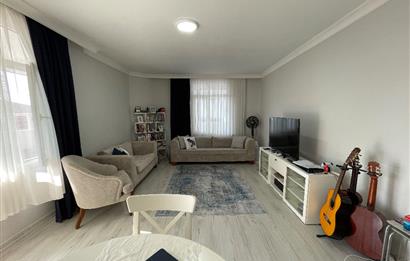 GÜLYOLU SOKAK’TA 2+1 6.KAT TERASLI BAKIMLI DAİRE