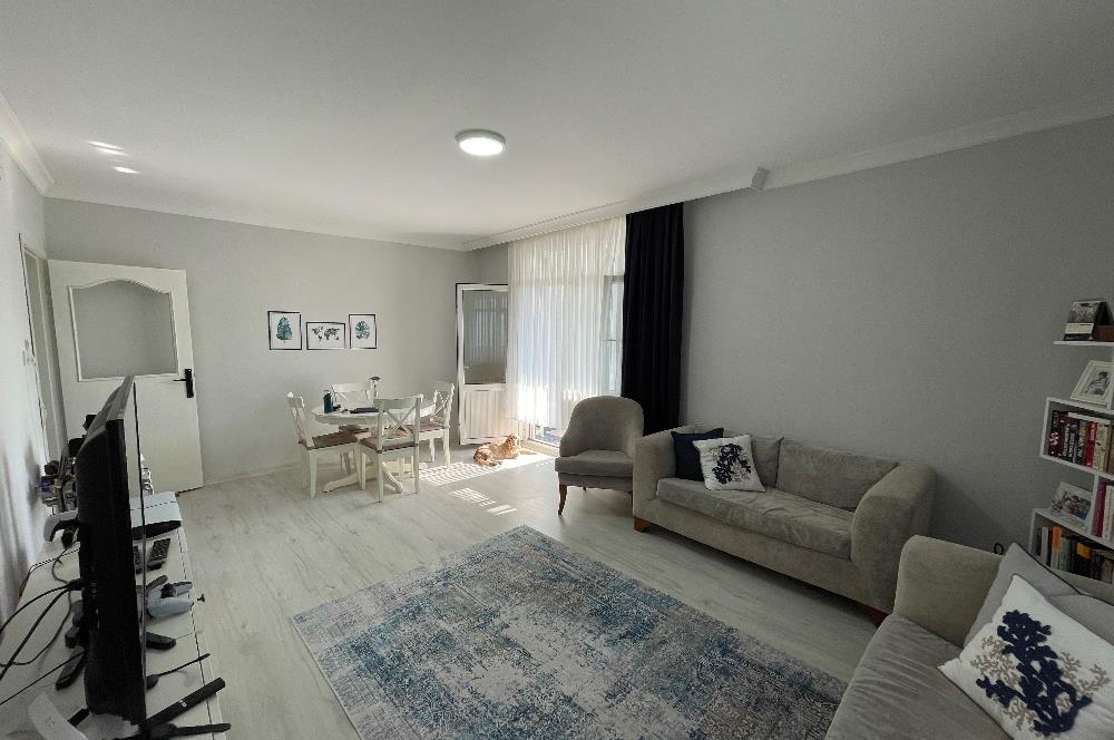 GÜLYOLU SOKAK’TA 2+1 6.KAT TERASLI BAKIMLI DAİRE