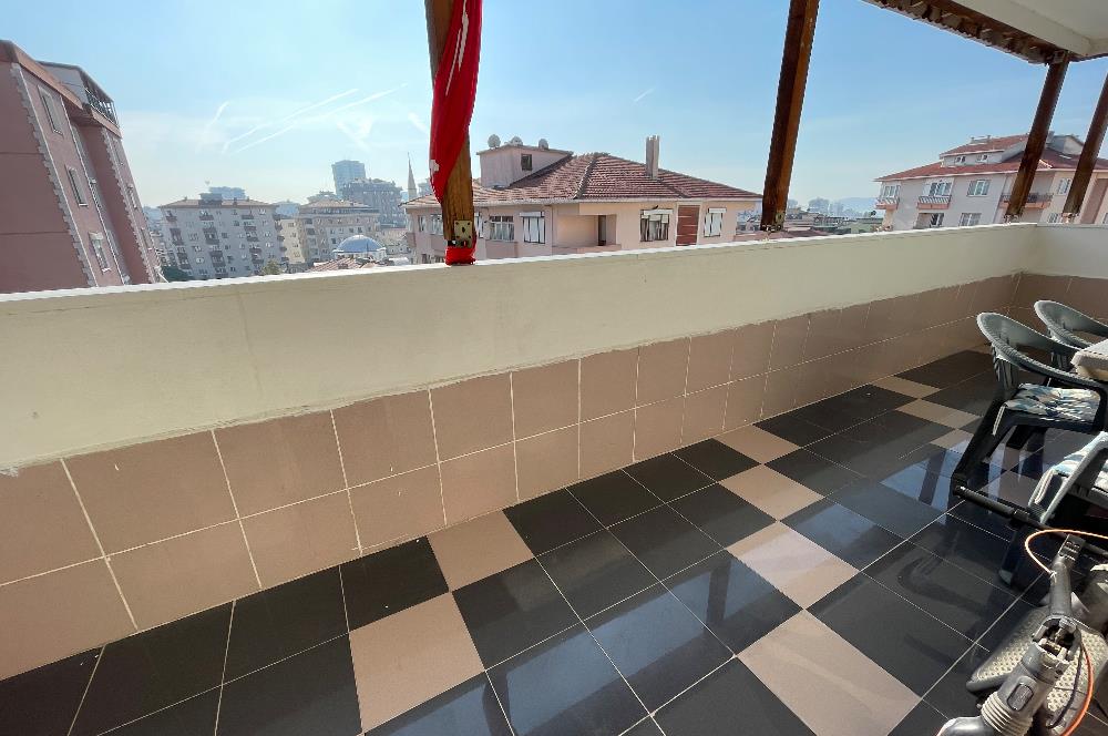 GÜLYOLU SOKAK’TA 2+1 6.KAT TERASLI BAKIMLI DAİRE