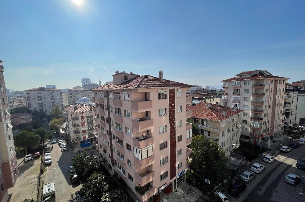 GÜLYOLU SOKAK’TA 2+1 6.KAT TERASLI BAKIMLI DAİRE