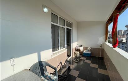 GÜLYOLU SOKAK’TA 2+1 6.KAT TERASLI BAKIMLI DAİRE