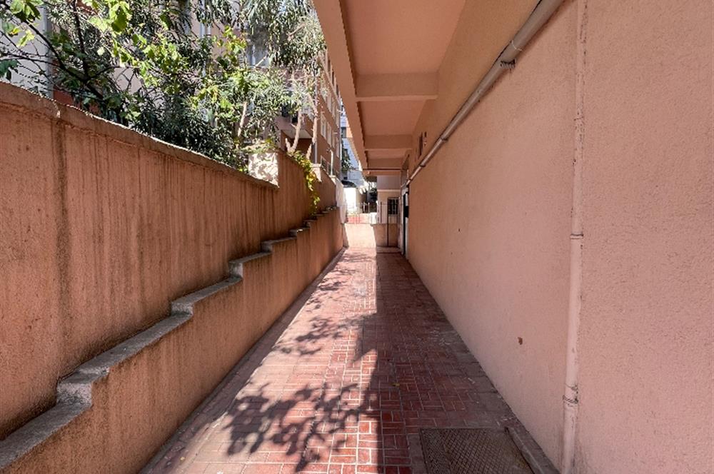 GÜLYOLU SOKAK’TA 2+1 6.KAT TERASLI BAKIMLI DAİRE