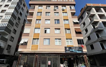 GÜLYOLU SOKAK’TA 2+1 6.KAT TERASLI BAKIMLI DAİRE