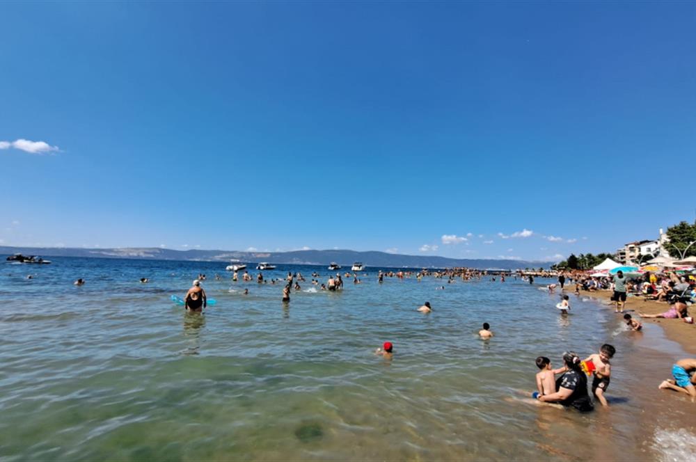 C21 PROJECT'DEN KARAMÜRSEL TEPEKÖY'DE DENİZ MANZARALI BAHÇELİ EV