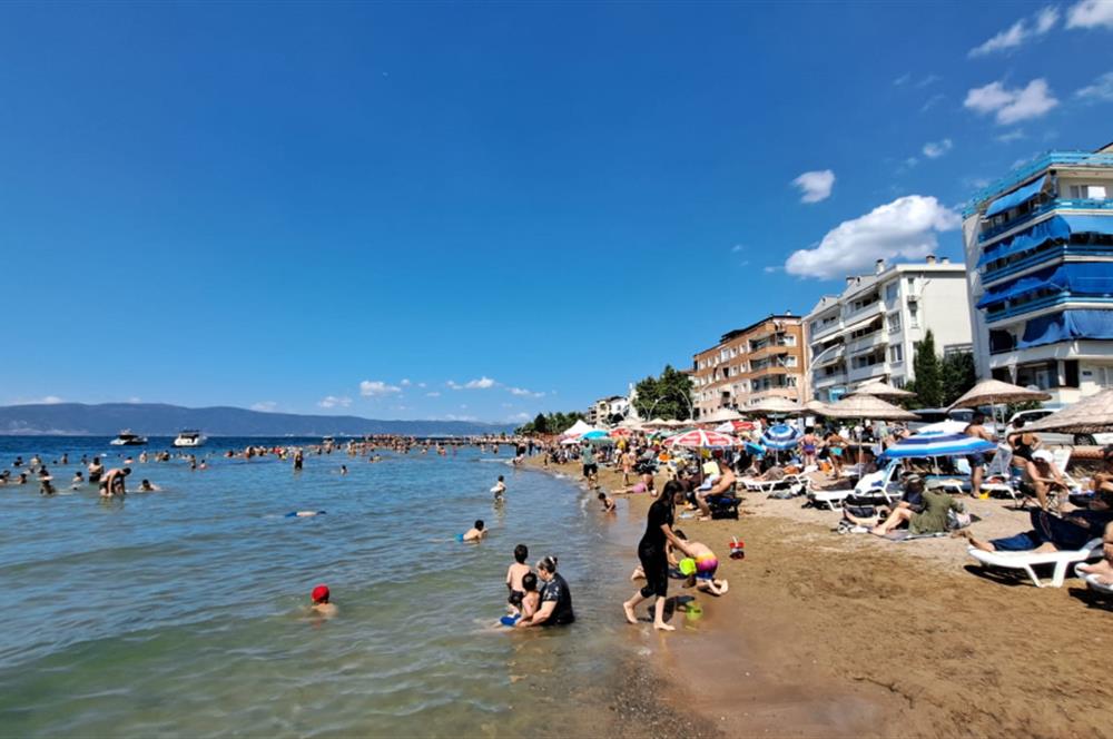 C21 PROJECT'DEN KARAMÜRSEL TEPEKÖY'DE DENİZ MANZARALI BAHÇELİ EV