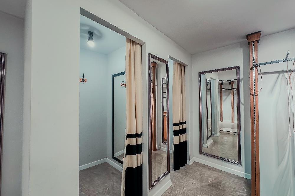 C21 LOCA'DAN ÇARŞI MERKEZDE 3 KATLI 300m² GENİŞ CEPHELİ DÜKKAN