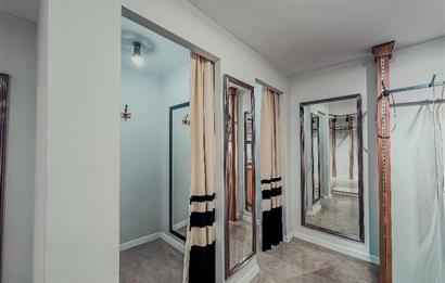 C21 LOCA'DAN ÇARŞI MERKEZDE 3 KATLI 300m² GENİŞ CEPHELİ DÜKKAN