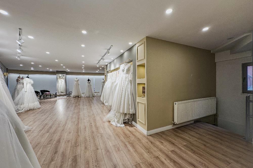 C21 LOCA'DAN ÇARŞI MERKEZDE 3 KATLI 300m² GENİŞ CEPHELİ DÜKKAN