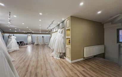 C21 LOCA'DAN ÇARŞI MERKEZDE 3 KATLI 300m² GENİŞ CEPHELİ DÜKKAN