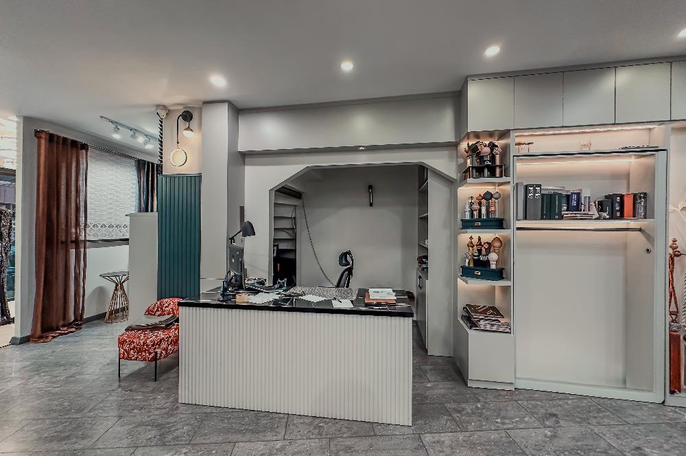 C21 LOCA'DAN ÇARŞI MERKEZDE 3 KATLI 300m² GENİŞ CEPHELİ DÜKKAN