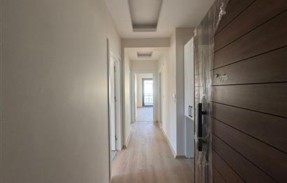 Foça Bağarası İZMA Modern Sitesi'nde 2+1 Satılık Daire