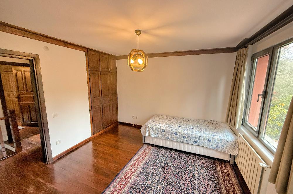 Demirciköy'de ormana komşu 5+2 kiralık eşyalı müstakil villa