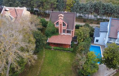 Demirciköy'de ormana komşu 5+2 kiralık eşyalı müstakil villa