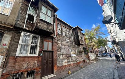 FATİH SAMATYA'DA SATILIK 2 ADET İKİNCİ DERECE TARİHİ ESER BİNA