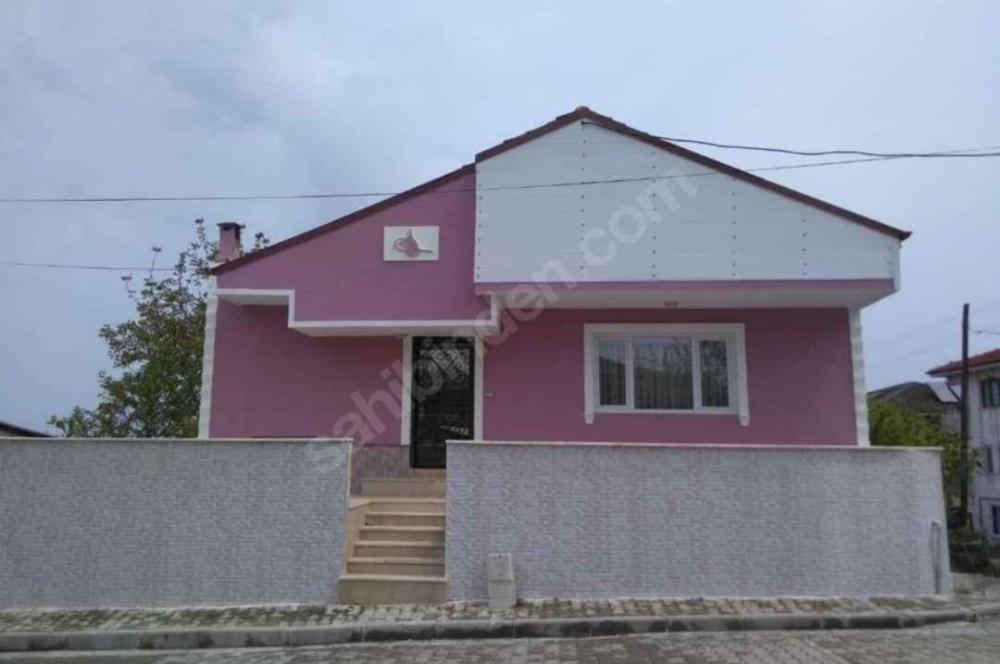 SAKARYA - KARASU  SATILIK MÜSTAKİL BAHÇELİ BİNA