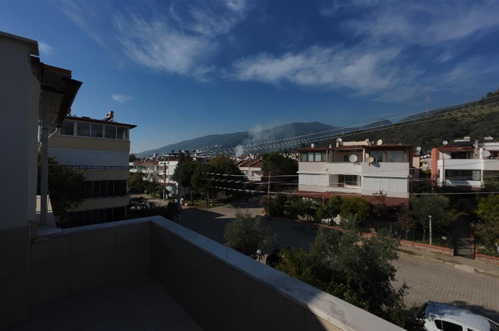 Altınoluk'ta, denize 200 metre mesafede, 3+1, bahçeli, müstakil ev