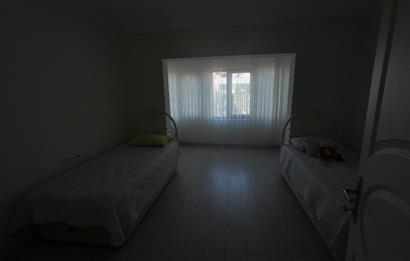 Altınoluk'ta, denize 200 metre mesafede, 3+1, bahçeli, müstakil ev