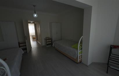 Altınoluk'ta, denize 200 metre mesafede, 3+1, bahçeli, müstakil ev