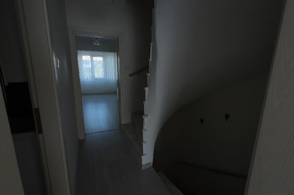 Altınoluk'ta, denize 200 metre mesafede, 3+1, bahçeli, müstakil ev