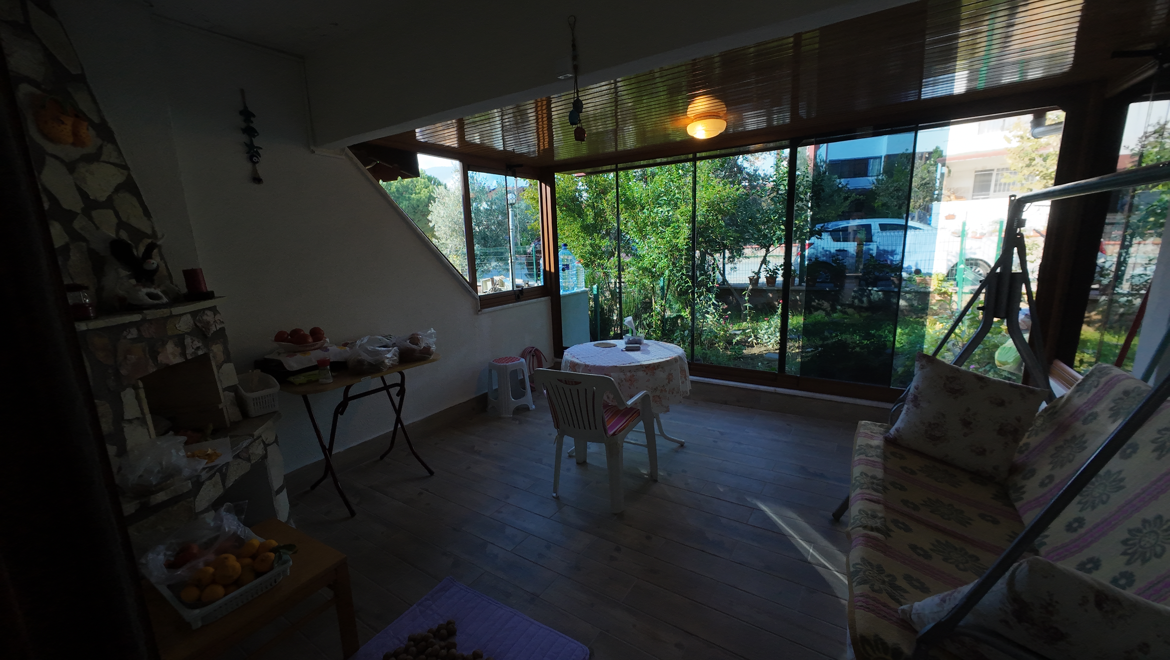 Altınoluk'ta, denize 200 metre mesafede, 3+1, bahçeli, müstakil ev