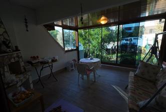 Altınoluk'ta, denize 200 metre mesafede, 3+1, bahçeli, müstakil ev - 1 - 29344