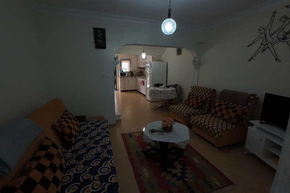 Altınoluk'ta, denize 200 metre mesafede, 3+1, bahçeli, müstakil ev