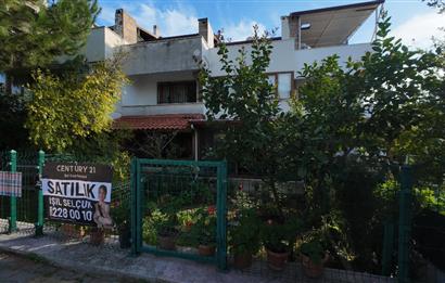 Altınoluk'ta, denize 200 metre mesafede, 3+1, bahçeli, müstakil ev