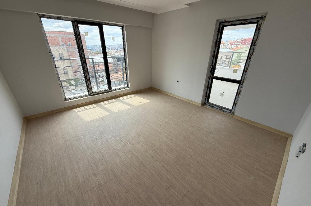 GÜNEŞEVLERDE SATILIK 4+1 SIFIR DAİRE 155 M² KAPALI OTOPARKLI