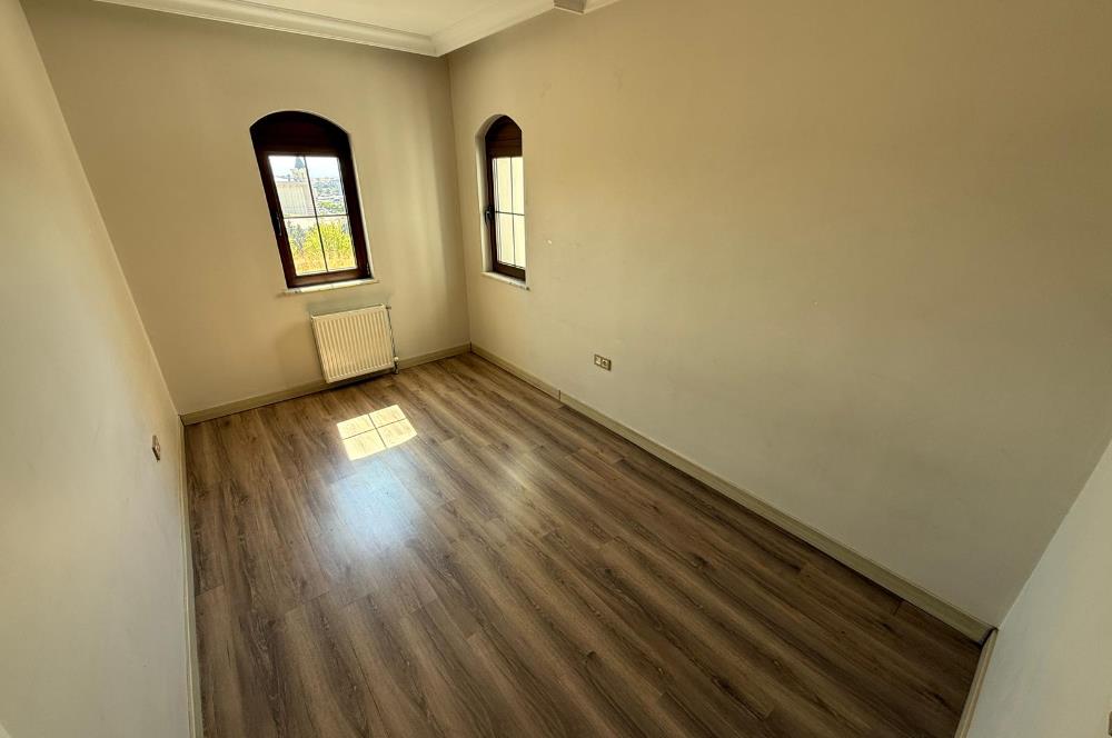 275 ETAP - SİTE İÇERİSİNDE - ANAYOLA YAKIN - GB CEPHE - ARAKAT -