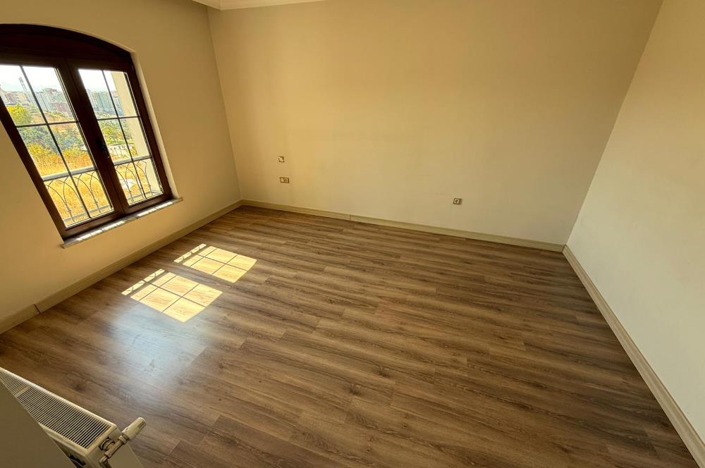 275 ETAP - SİTE İÇERİSİNDE - ANAYOLA YAKIN - GB CEPHE - ARAKAT -