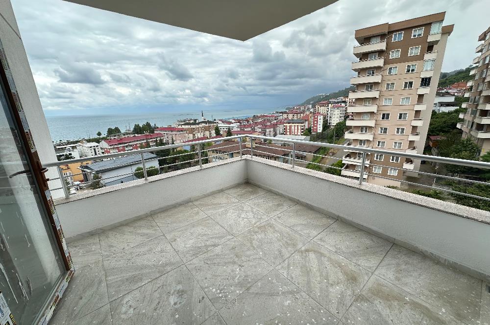 M21 TEAM'den HALİÇPARK SİTESİ - YOMRA DENİZ MANZARALI 3+1