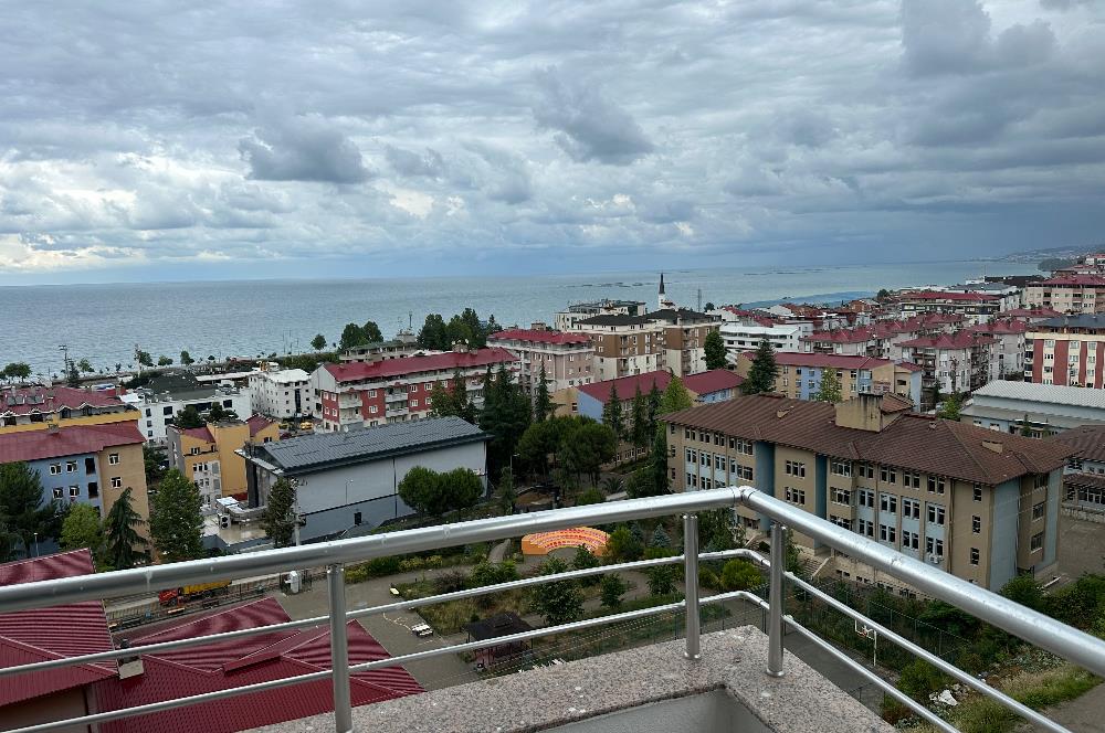 M21 TEAM'den HALİÇPARK SİTESİ - YOMRA DENİZ MANZARALI 3+1