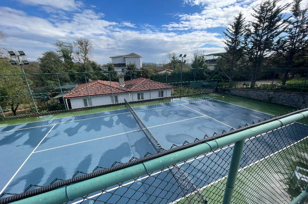 ÇAVUŞBAŞI ÇENGELDERE’DE SİTE İÇERİSİNDE 5+1 300m2 VİLLA