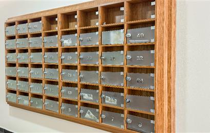 C21 BAL'DAN BALTOK SİTESİ'NDE GENİŞ VE KULLANIŞLI 2+1 DAİRE