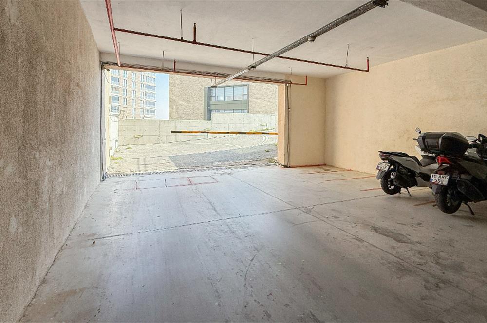 C21 BAL'DAN BALTOK SİTESİ'NDE GENİŞ VE KULLANIŞLI 2+1 DAİRE