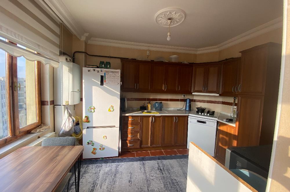 ADAPAZARI ARAŞTIRMA HASTANESİ KARŞISI SATILIK BÜYÜK 2+1 DAİRE