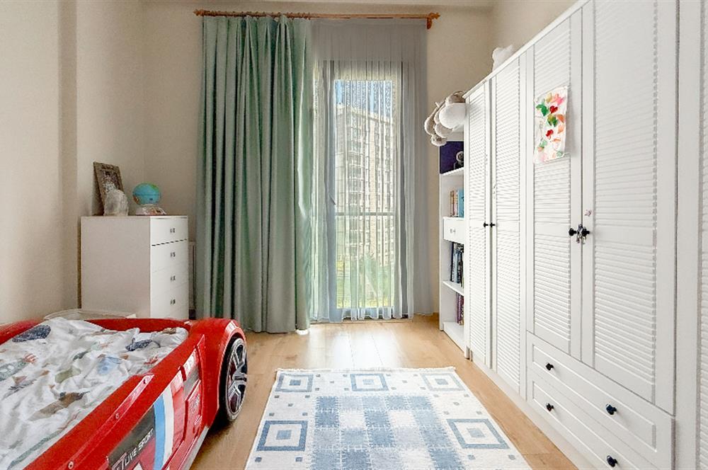 C21 BAL'DAN BALTOK SİTESİ'NDE GENİŞ VE KULLANIŞLI 2+1 DAİRE