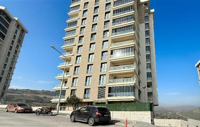 C21 BAL'DAN BALTOK SİTESİ'NDE GENİŞ VE KULLANIŞLI 2+1 DAİRE