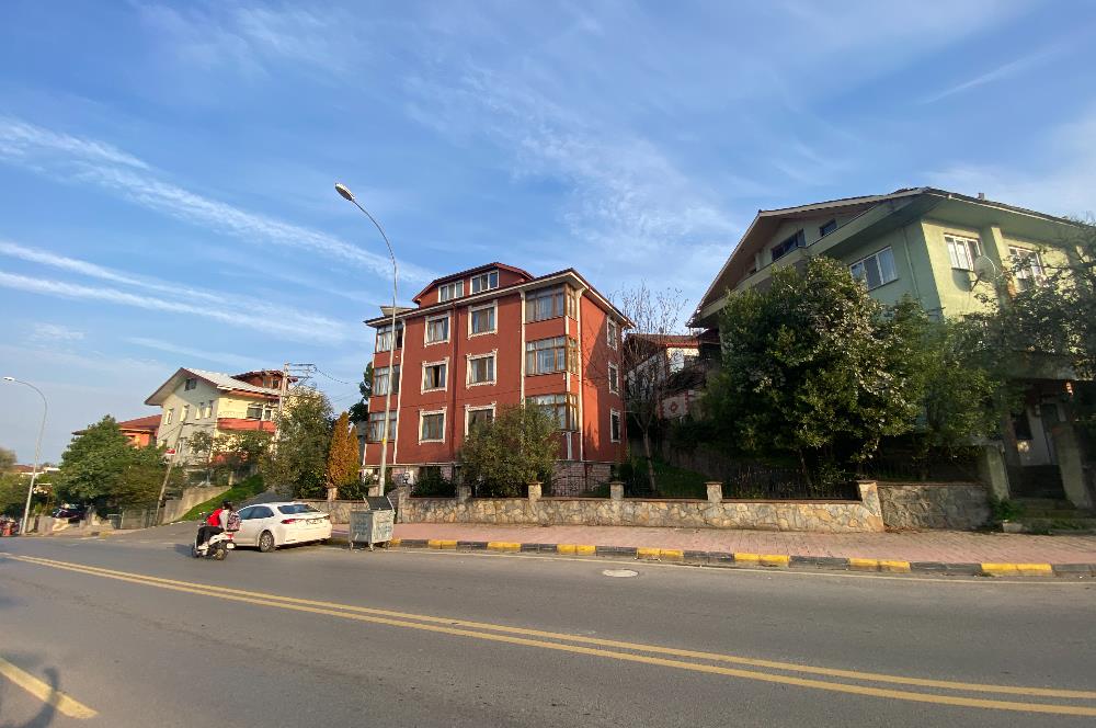 ADAPAZARI ARAŞTIRMA HASTANESİ KARŞISI SATILIK BÜYÜK 2+1 DAİRE