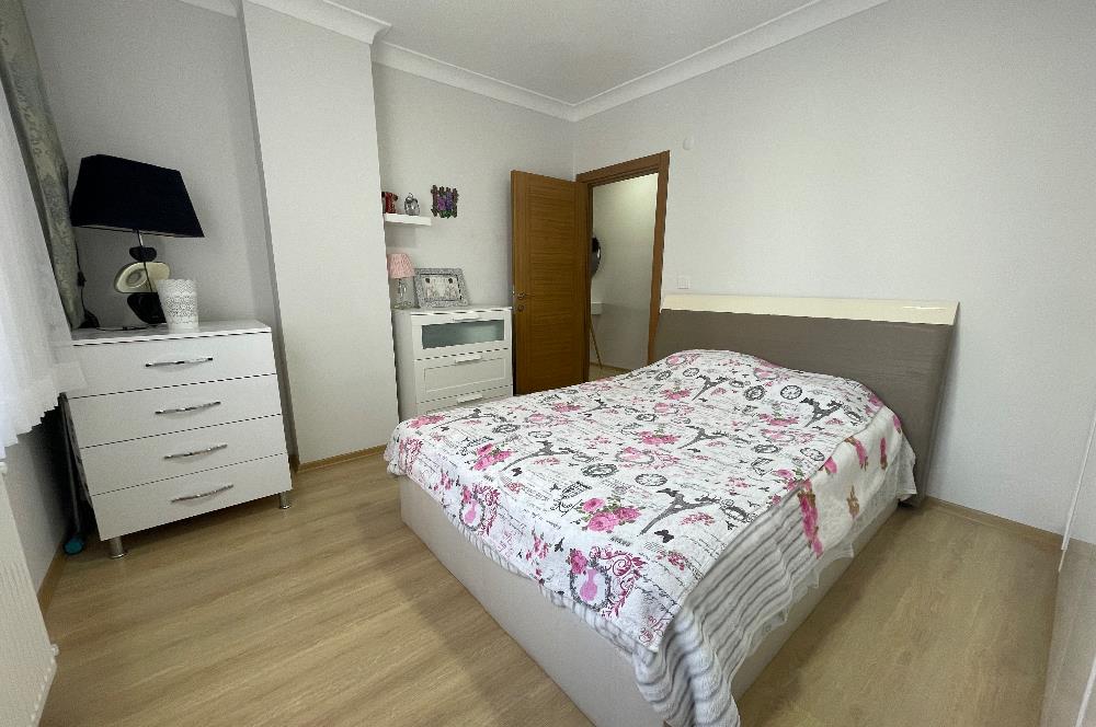 ALEMDAĞ SARAY CADDESİ’NDE 2+1 4.KAT BALKONLU YENİ BİNA BOŞ DAİRE