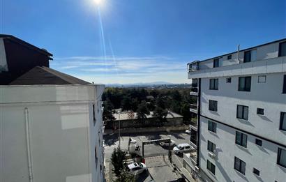 ALEMDAĞ SARAY CADDESİ’NDE 2+1 4.KAT BALKONLU YENİ BİNA BOŞ DAİRE