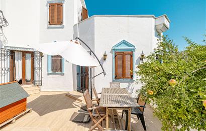 Bodrum Marina'ya Yakın Ahmet Köylü Sitesi'nde Satılık 6+2 Müstakil Villa